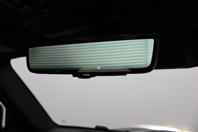 2023 (73) LAND ROVER DEFENDER 3.0 D250 X-Dynamic HSE 110 5dr Auto 4738709