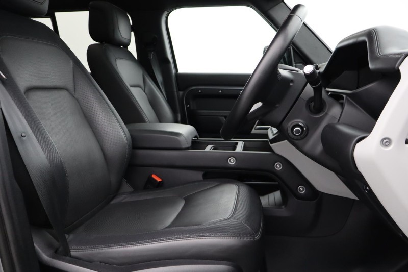 2023 (73) LAND ROVER DEFENDER 3.0 D250 X-Dynamic HSE 110 5dr Auto 4738700