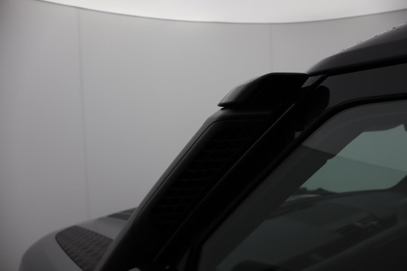 2023 (73) LAND ROVER DEFENDER 3.0 D250 X-Dynamic HSE 110 5dr Auto 4738672