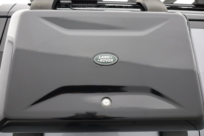 2023 (73) LAND ROVER DEFENDER 3.0 D250 X-Dynamic HSE 110 5dr Auto 4738655