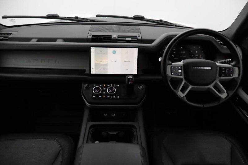 2023 (73) LAND ROVER DEFENDER 3.0 D250 X-Dynamic HSE 110 5dr Auto 4738682