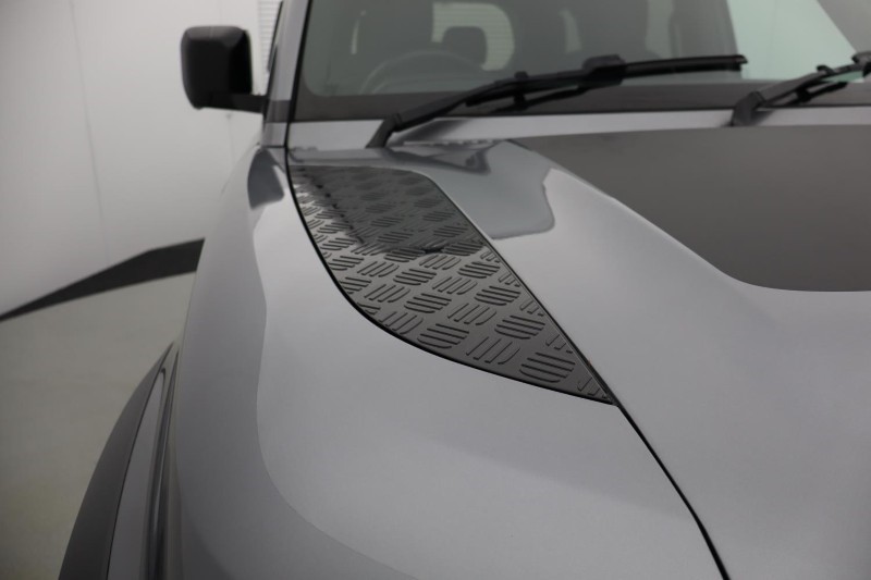 2023 (73) LAND ROVER DEFENDER 3.0 D250 X-Dynamic HSE 110 5dr Auto 4738665