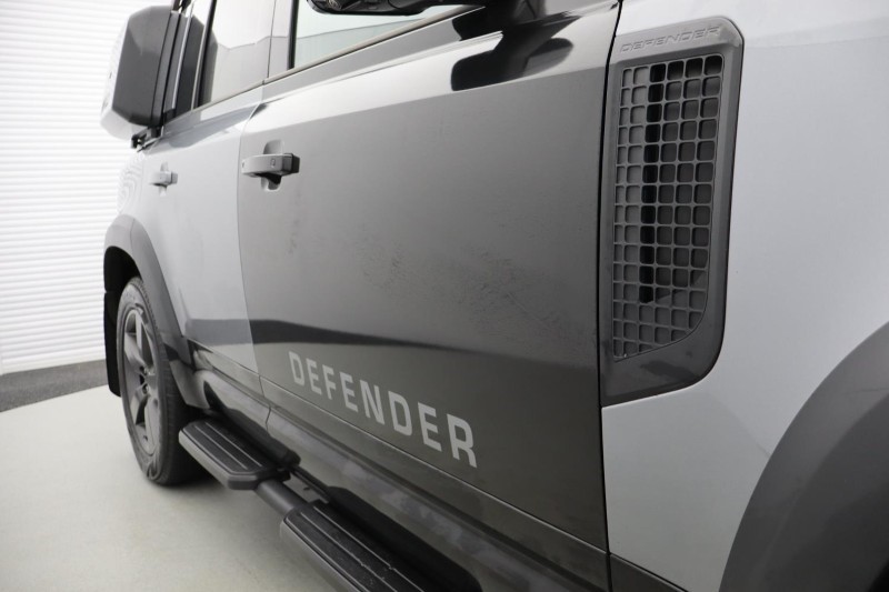2023 (73) LAND ROVER DEFENDER 3.0 D250 X-Dynamic HSE 110 5dr Auto 4738662