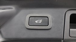 2021 (21) LAND ROVER RANGE ROVER VELAR 2.0 D200 R-Dynamic SE 5dr Auto 4736583