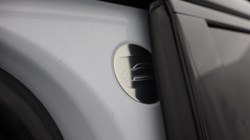 2021 (21) LAND ROVER RANGE ROVER VELAR 2.0 D200 R-Dynamic SE 5dr Auto 4736608