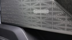 2021 (21) LAND ROVER RANGE ROVER VELAR 2.0 D200 R-Dynamic SE 5dr Auto 4736649