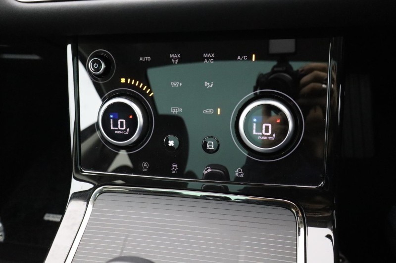 2022 (22) LAND ROVER RANGE ROVER EVOQUE 2.0 D200 R-Dynamic SE 5dr Auto 4755661