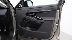 2022 (22) LAND ROVER RANGE ROVER EVOQUE 2.0 D200 R-Dynamic SE 5dr Auto 4755640