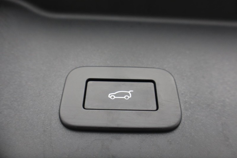 2022 (22) LAND ROVER RANGE ROVER EVOQUE 2.0 D200 R-Dynamic SE 5dr Auto 4755619