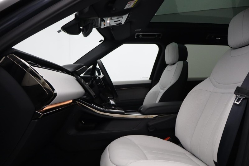 2025 (75) LAND ROVER RANGE ROVER SPORT 3.0 D300 Dynamic SE 5dr Auto 5150787