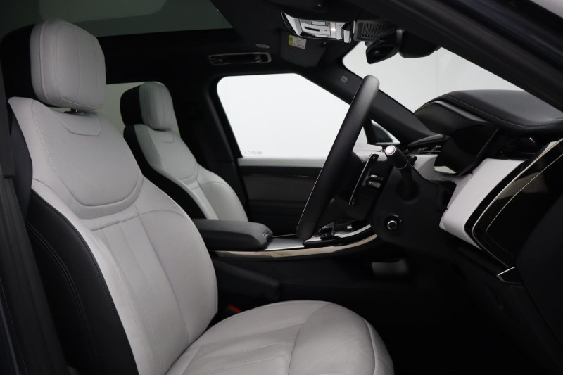 2025 (75) LAND ROVER RANGE ROVER SPORT 3.0 D300 Dynamic SE 5dr Auto 5150804