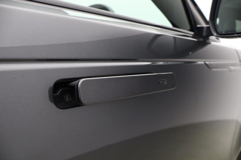 2025 (75) LAND ROVER RANGE ROVER VELAR 2.0 D200 MHEV Dynamic SE 5dr Auto 5180073