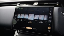 2025 (75) LAND ROVER RANGE ROVER VELAR 2.0 D200 MHEV Dynamic SE 5dr Auto 5180097