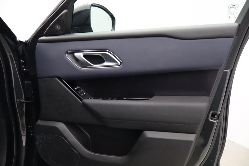 2025 (75) LAND ROVER RANGE ROVER VELAR 2.0 D200 MHEV Dynamic SE 5dr Auto 5180089