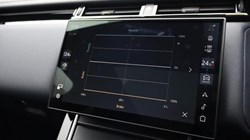 2025 (75) LAND ROVER RANGE ROVER VELAR 2.0 D200 MHEV Dynamic SE 5dr Auto 5180101