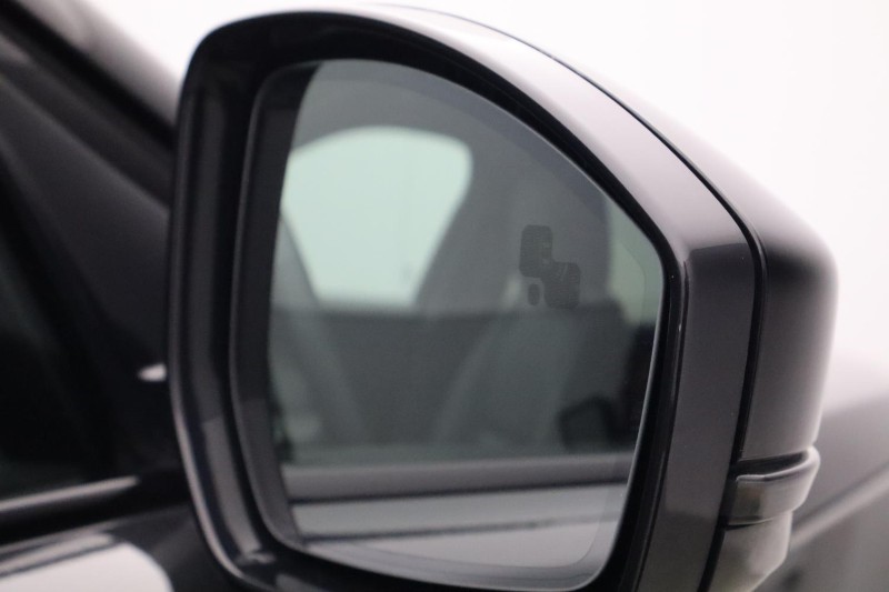 2025 (75) LAND ROVER RANGE ROVER VELAR 2.0 D200 MHEV Dynamic SE 5dr Auto 5180074