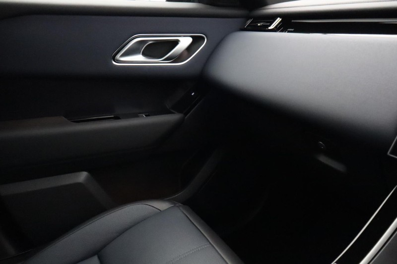 2025 (75) LAND ROVER RANGE ROVER VELAR 2.0 D200 MHEV Dynamic SE 5dr Auto 5180107