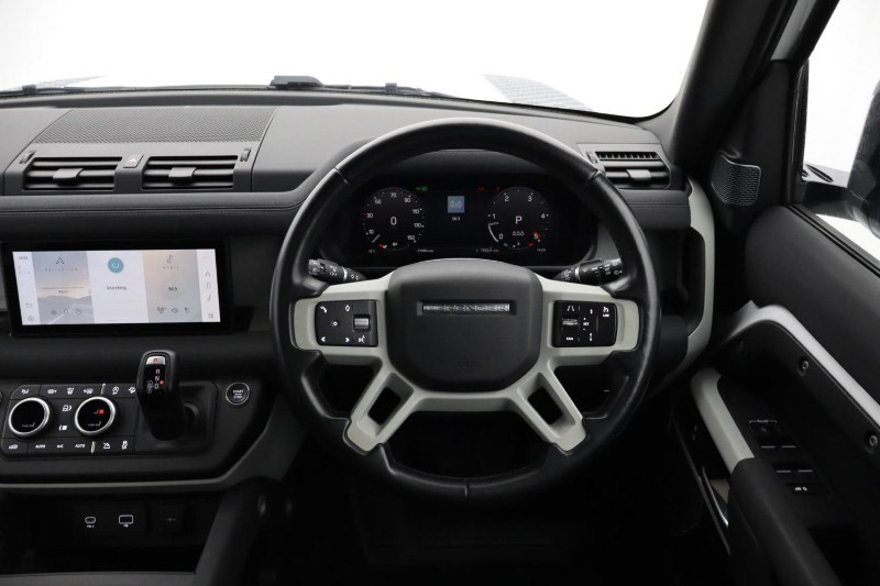 2022 (72) LAND ROVER DEFENDER 3.0 D250 X-Dynamic S 110 5dr Auto 4750965