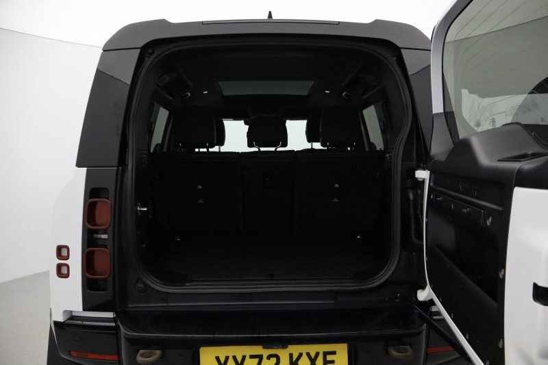 2022 (72) LAND ROVER DEFENDER 3.0 D250 X-Dynamic S 110 5dr Auto 4750919
