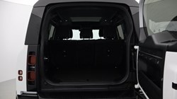 2022 (72) LAND ROVER DEFENDER 3.0 D250 X-Dynamic S 110 5dr Auto 4750919