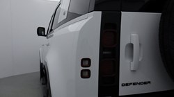 2022 (72) LAND ROVER DEFENDER 3.0 D250 X-Dynamic S 110 5dr Auto 4750989