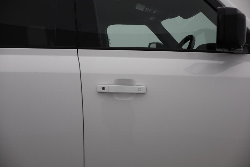 2022 (72) LAND ROVER DEFENDER 3.0 D250 X-Dynamic S 110 5dr Auto 4750974