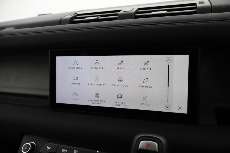 2022 (72) LAND ROVER DEFENDER 3.0 D250 X-Dynamic S 110 5dr Auto 4750958