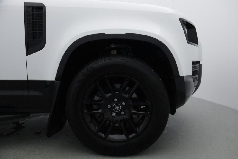 2022 (72) LAND ROVER DEFENDER 3.0 D250 X-Dynamic S 110 5dr Auto 4750979