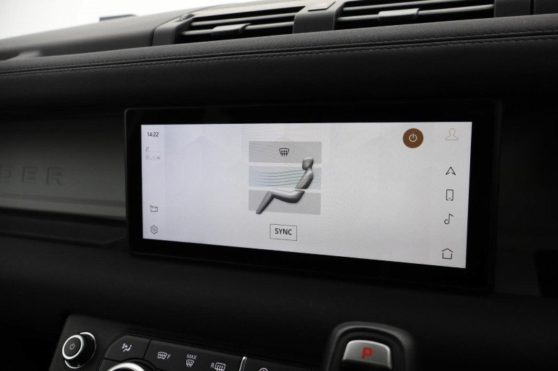 2022 (72) LAND ROVER DEFENDER 3.0 D250 X-Dynamic S 110 5dr Auto 4750953