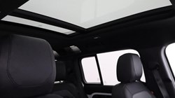 2022 (72) LAND ROVER DEFENDER 3.0 D250 X-Dynamic S 110 5dr Auto 4750942