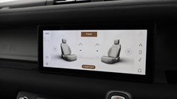 2022 (72) LAND ROVER DEFENDER 3.0 D250 X-Dynamic S 110 5dr Auto 4750955