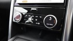 2022 (22) LAND ROVER DISCOVERY 3.0 D300 S 5dr Auto 4746913