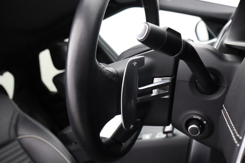 2023 (73) LAND ROVER DISCOVERY 3.0 D300 R-Dynamic HSE 5dr Auto 4736047