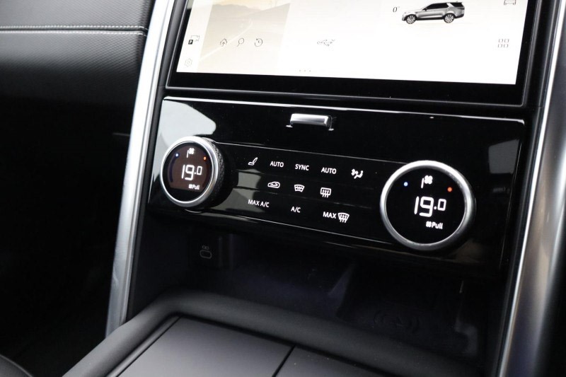 2023 (73) LAND ROVER DISCOVERY 3.0 D300 R-Dynamic HSE 5dr Auto 4736061