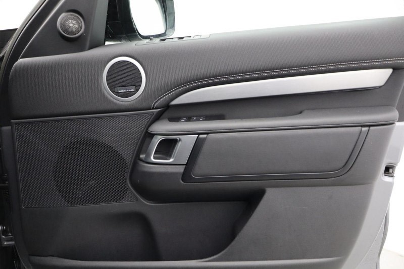 2023 (73) LAND ROVER DISCOVERY 3.0 D300 R-Dynamic HSE 5dr Auto 4736043