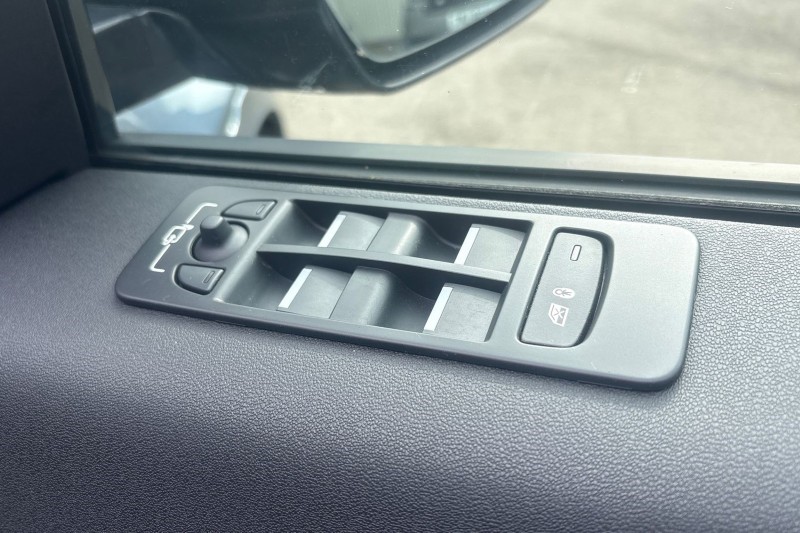 2022 (22) LAND ROVER DISCOVERY SPORT 1.5 P300e Urban Edition 5dr Auto [5 Seat] 5313395