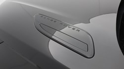 2022 (22) LAND ROVER RANGE ROVER VELAR 2.0 D200 R-Dynamic SE 5dr Auto 4815463