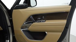 2023 (23) LAND ROVER RANGE ROVER 3.0 D300 SE 4dr Auto 4764433