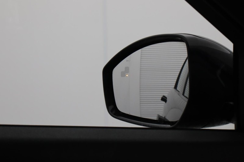 2021 (71) LAND ROVER RANGE ROVER EVOQUE 1.5 P300e R-Dynamic SE 5dr Auto 4779979