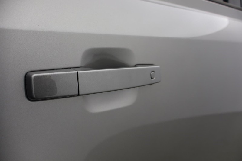 2025 (74) LAND ROVER DEFENDER 3.0 D250 X-Dynamic SE 110 5dr Auto 4820646