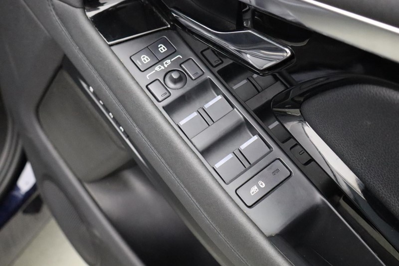 2022 (22) LAND ROVER RANGE ROVER EVOQUE 1.5 P300e R-Dynamic SE 5dr Auto 4814406