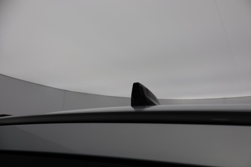 2024 (24) LAND ROVER DEFENDER 3.0 D300 X-Dynamic HSE 110 5dr Auto [7 Seat] 4780737