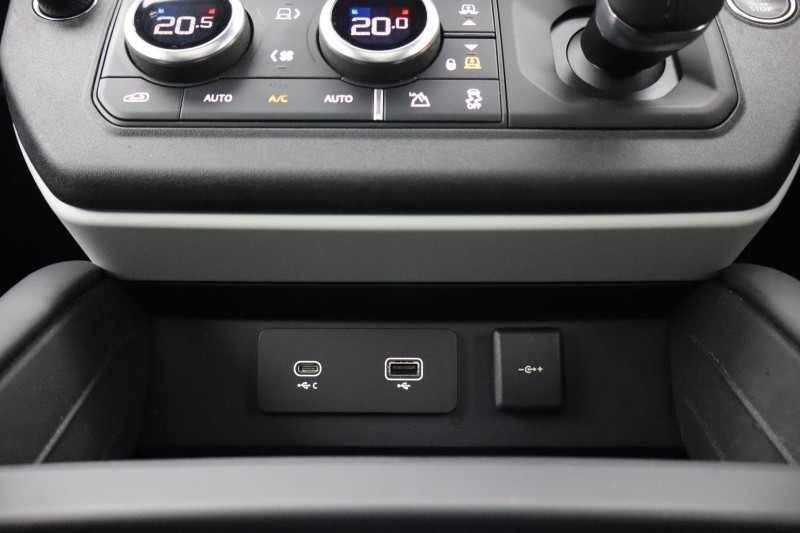 2024 (24) LAND ROVER DEFENDER 3.0 D300 X-Dynamic HSE 110 5dr Auto [7 Seat] 4780780