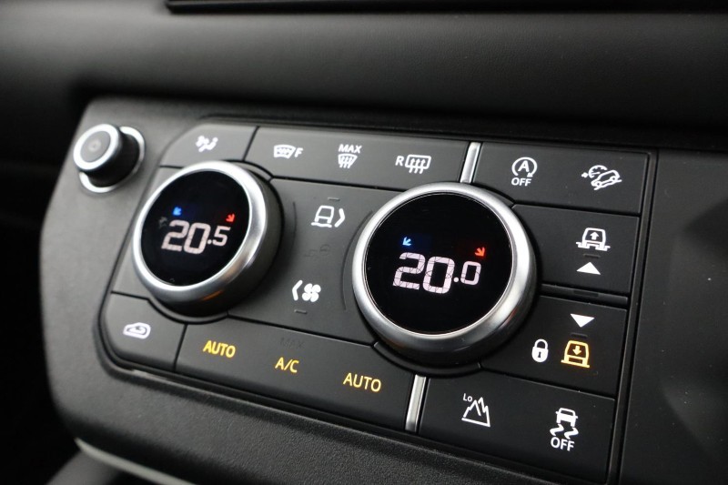 2024 (24) LAND ROVER DEFENDER 3.0 D300 X-Dynamic HSE 110 5dr Auto [7 Seat] 4780769