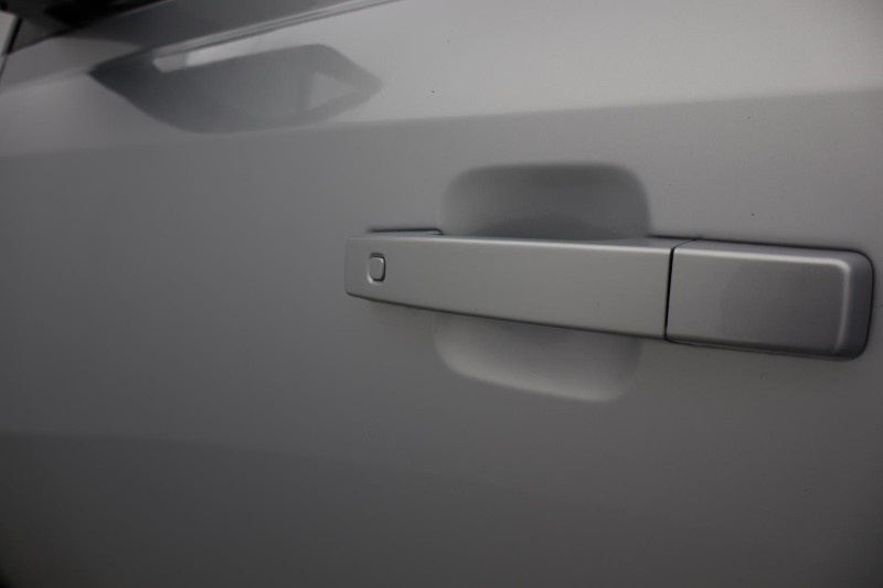 2024 (24) LAND ROVER DEFENDER 3.0 D300 X-Dynamic HSE 110 5dr Auto [7 Seat] 4780710