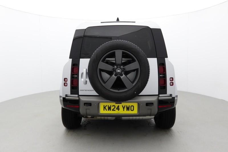 2024 (24) LAND ROVER DEFENDER 3.0 D300 X-Dynamic HSE 110 5dr Auto [7 Seat] 4780700