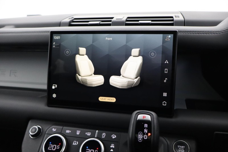 2024 (24) LAND ROVER DEFENDER 3.0 D300 X-Dynamic HSE 110 5dr Auto [7 Seat] 4780777