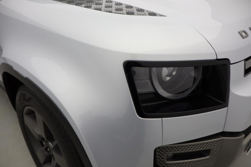 2024 (24) LAND ROVER DEFENDER 3.0 D300 X-Dynamic HSE 110 5dr Auto [7 Seat] 4780705