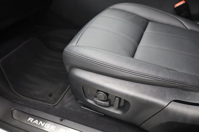 2025 (25) LAND ROVER RANGE ROVER EVOQUE 2.0 D200 Dynamic SE 5dr Auto 4826753