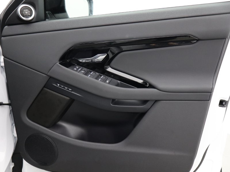 2025 (25) LAND ROVER RANGE ROVER EVOQUE 2.0 D200 Dynamic SE 5dr Auto 4776381